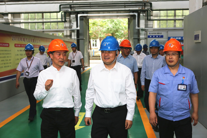 郝鹏旅行考察九游会J9集团所属企业汽轮机公司